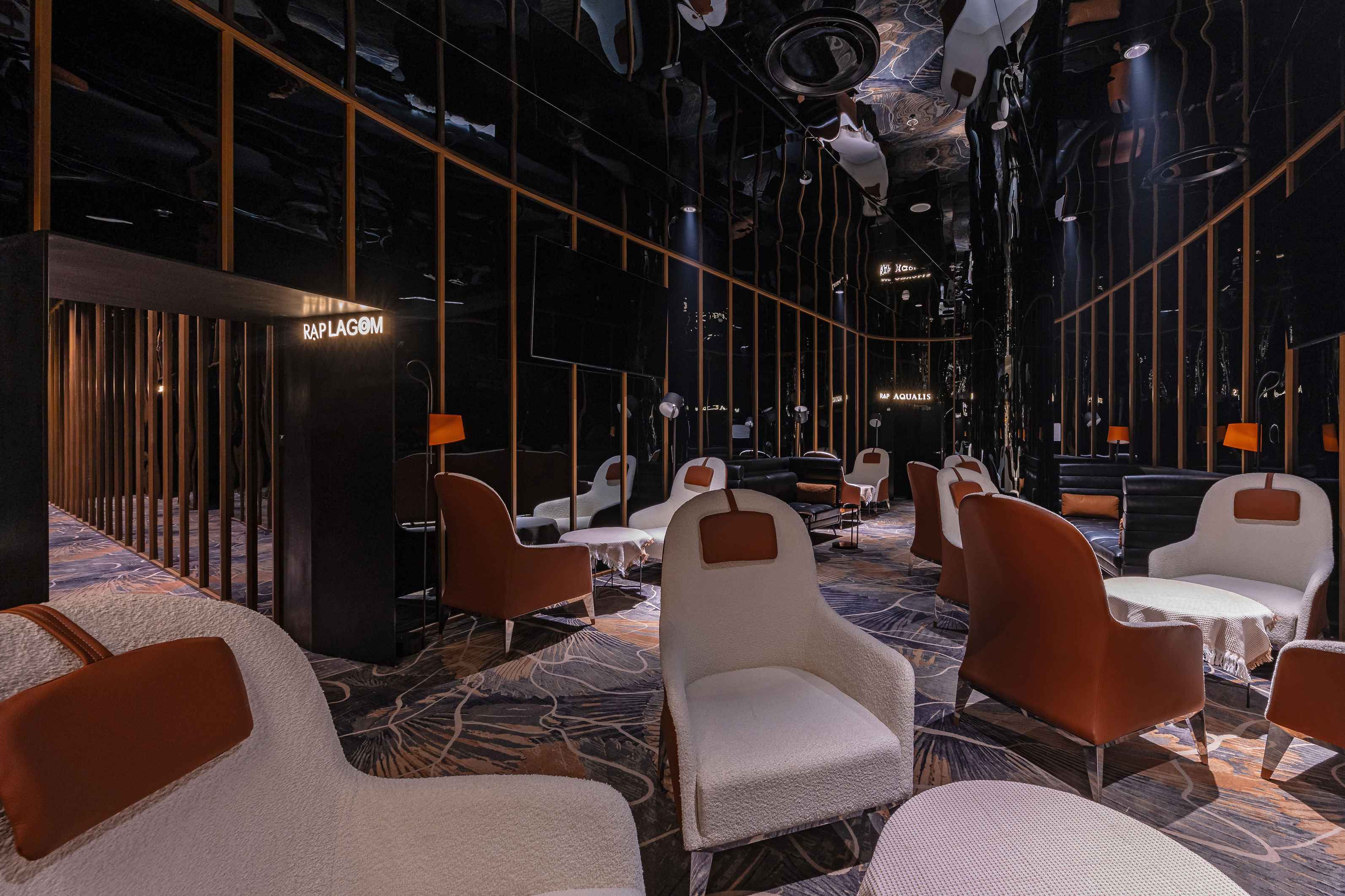 BOULEVARD LOUNGE - 7