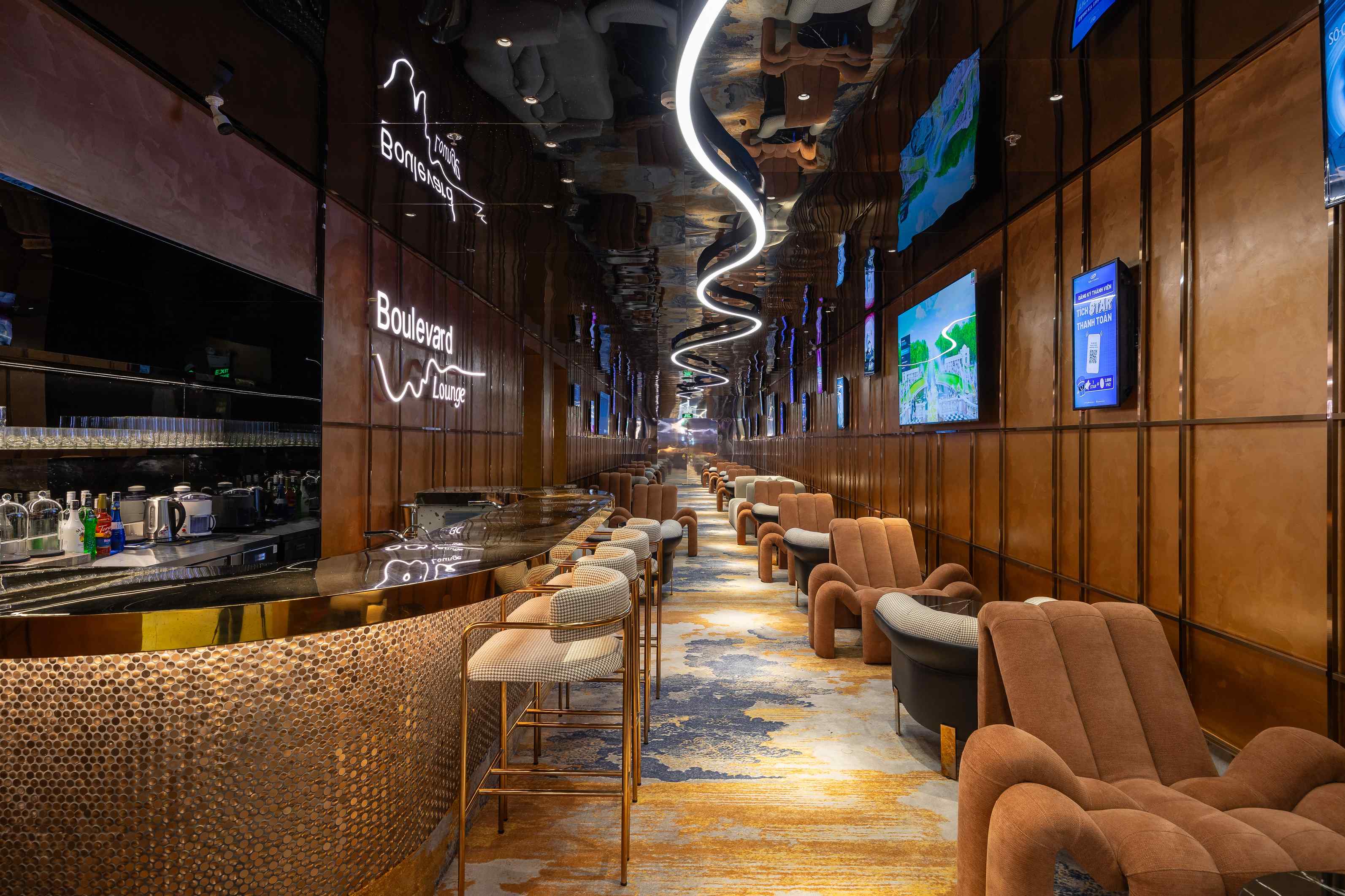 BOULEVARD LOUNGE - 11